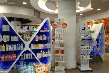 Farmacia Santa Chiara a Sant'Antimo, Napoli - detergenti